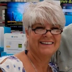 Meet your Posher, Paula